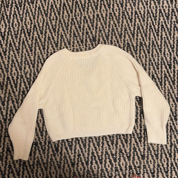 Zara cropped cream v neck sweater - Picture 3 of 3